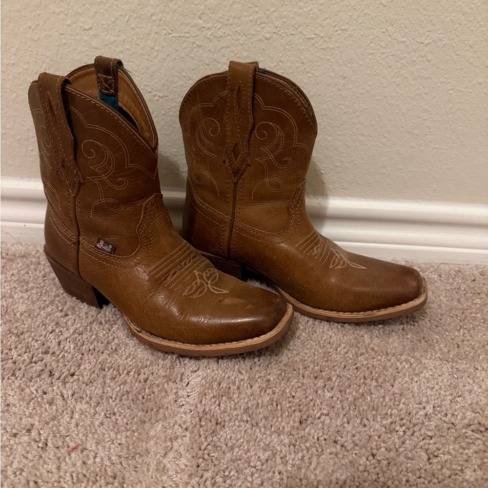 Justin Ankle Boots